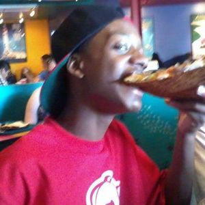 Meet your Posher, Louis